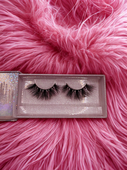 Boss Babe Strip Lashes