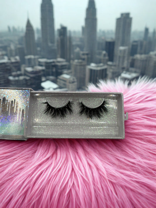 Trophy Wife Strip Lashes